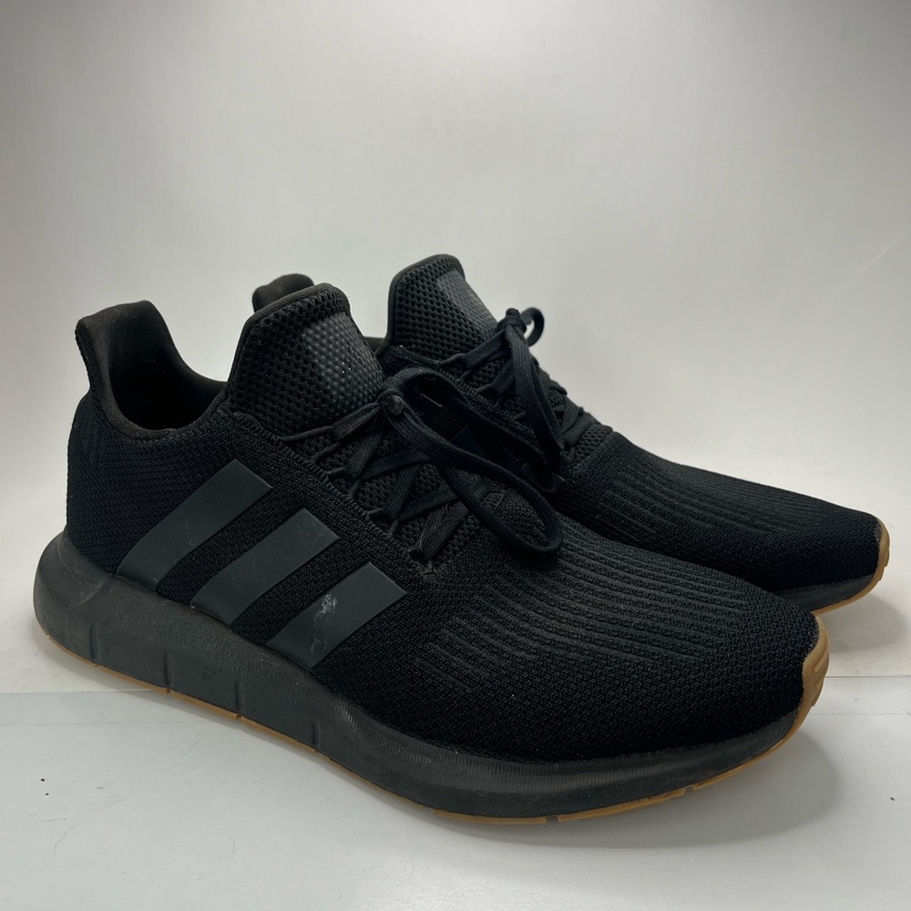 Adidas Swift Run